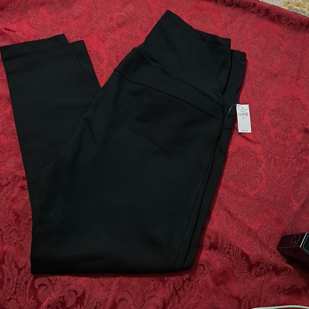GAP Maternity pants